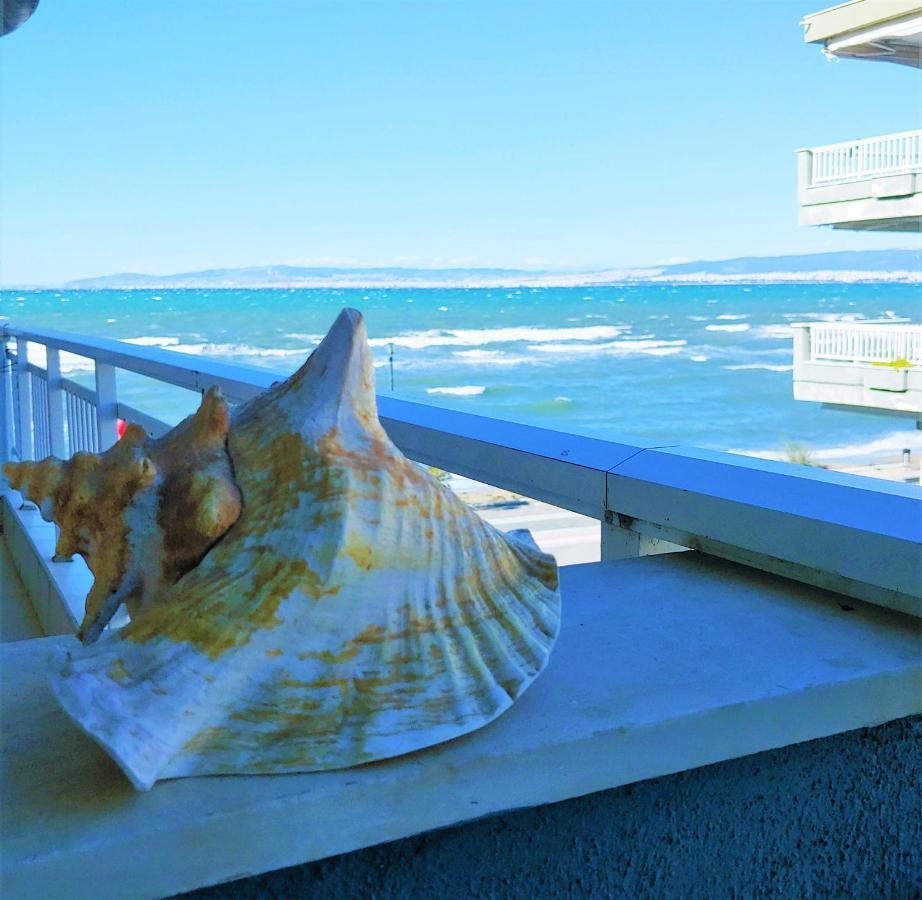 Niko'S Apartment - Beautiful Sea View Apartment ! Peraía エクステリア 写真