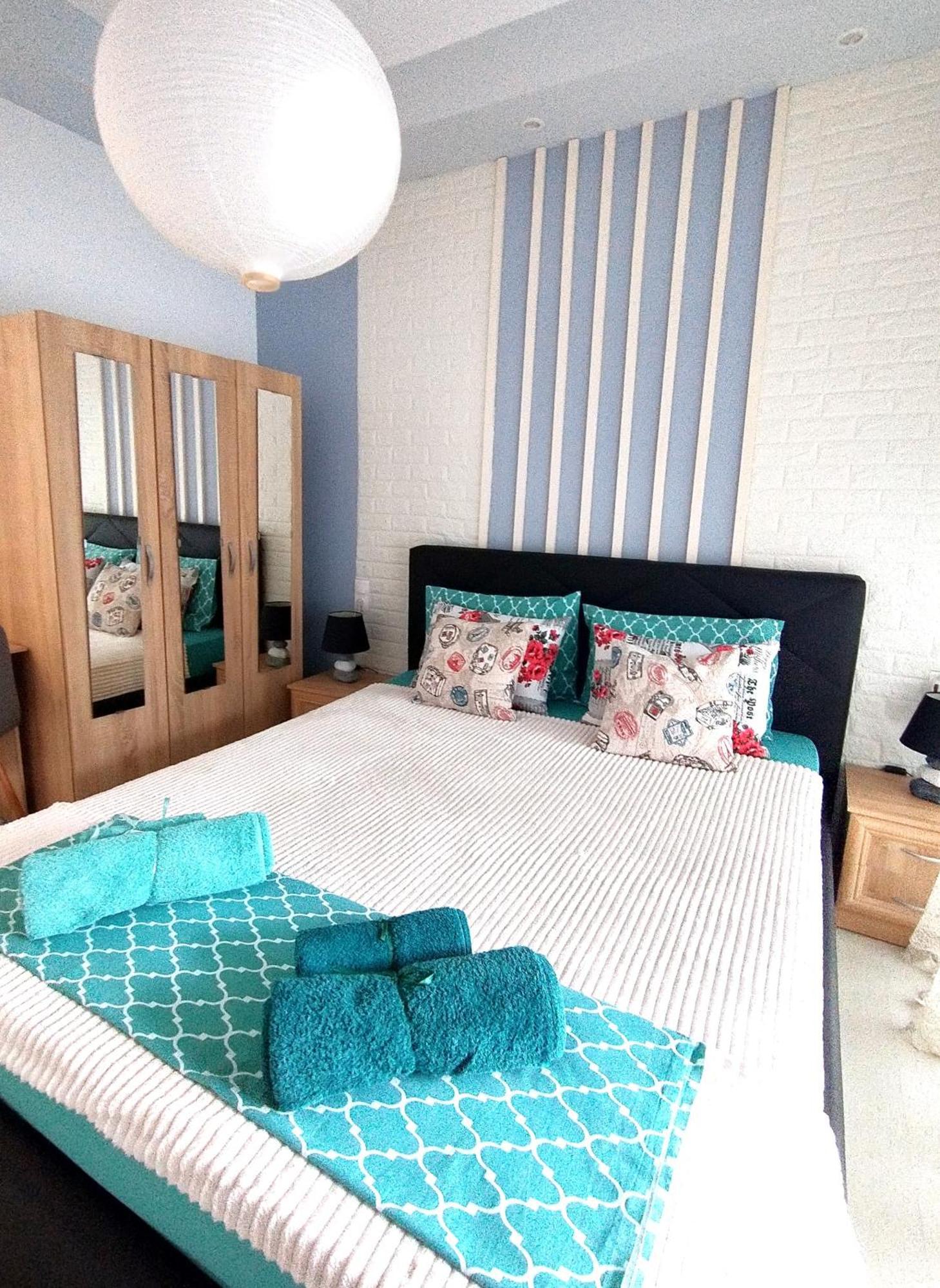 Niko'S Apartment - Beautiful Sea View Apartment ! Peraía エクステリア 写真